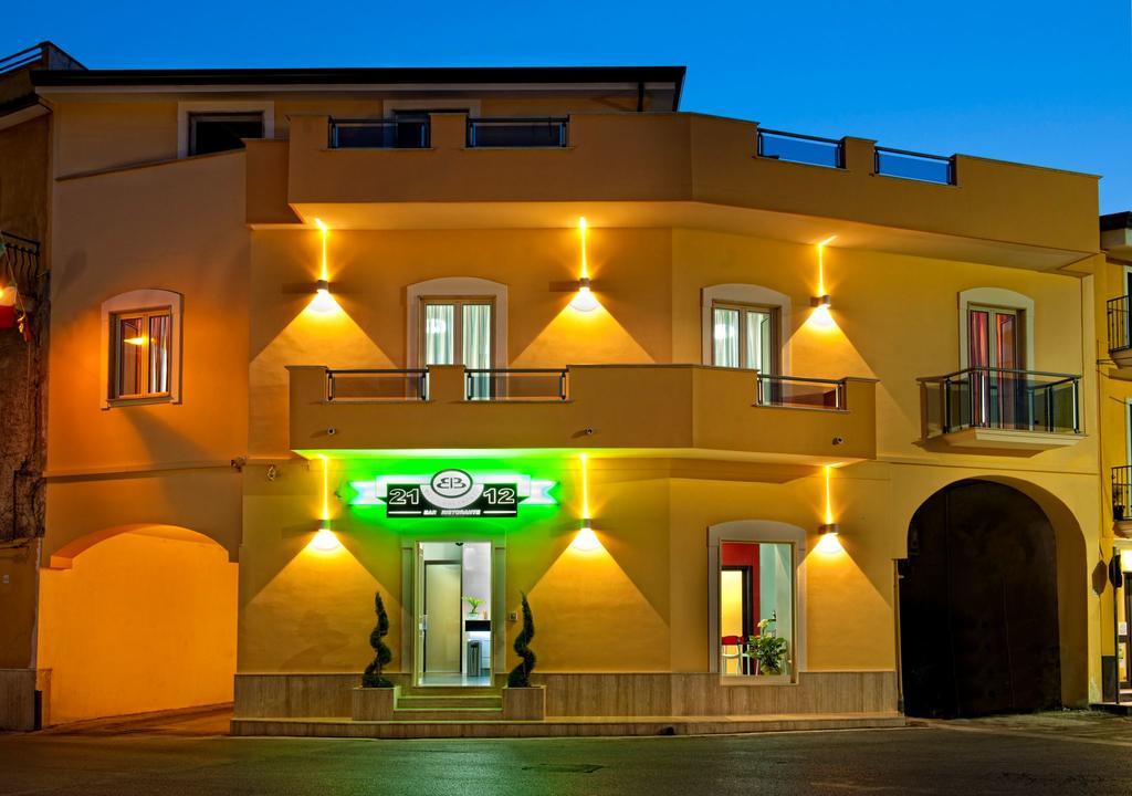 B&B 21-12 Saviano Exterior foto